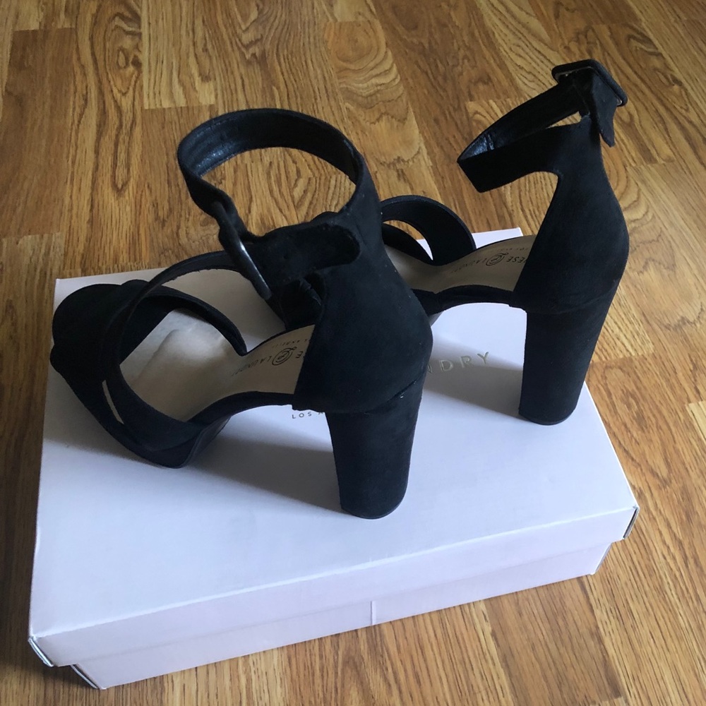 Chinese Laundry Riddle Platform Sandal - Picture 3 of 4